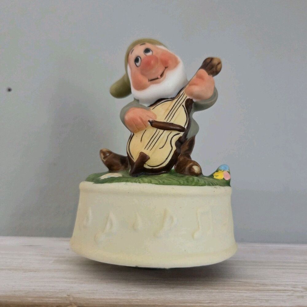 Vintage Schmid Disney Snow White Dwarf Rotating Music Box Collectible